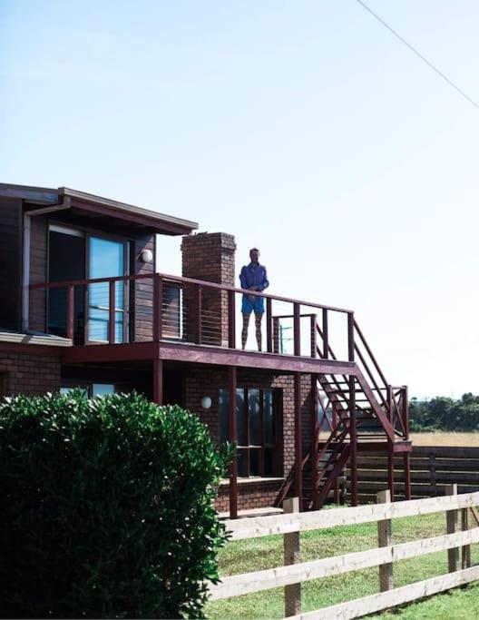 Peterborough Beach House Exterior photo